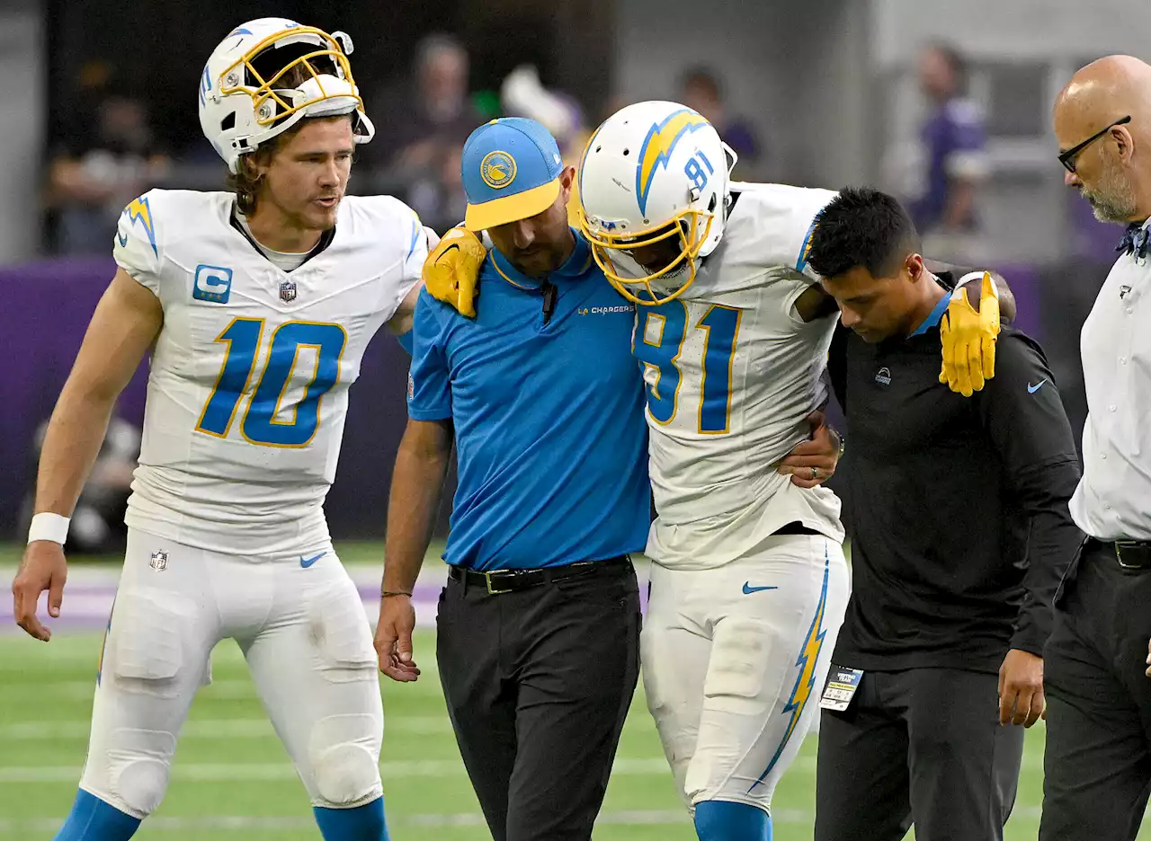 Chargers' Mike Williams out for season with torn ACL