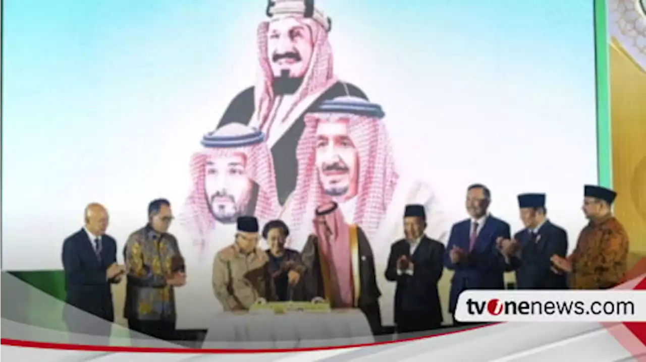 Kenakan Batik, Ma'ruf Amin Hadiri Perayaan Hari Nasional ke-93 Arab Saudi