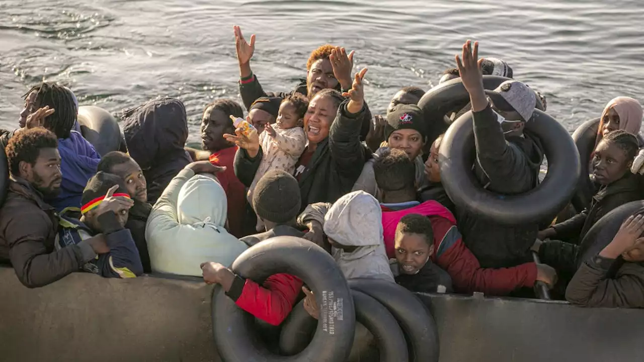 Il governo chiede 4938 euro ai migranti: ecco di cosa si tratta