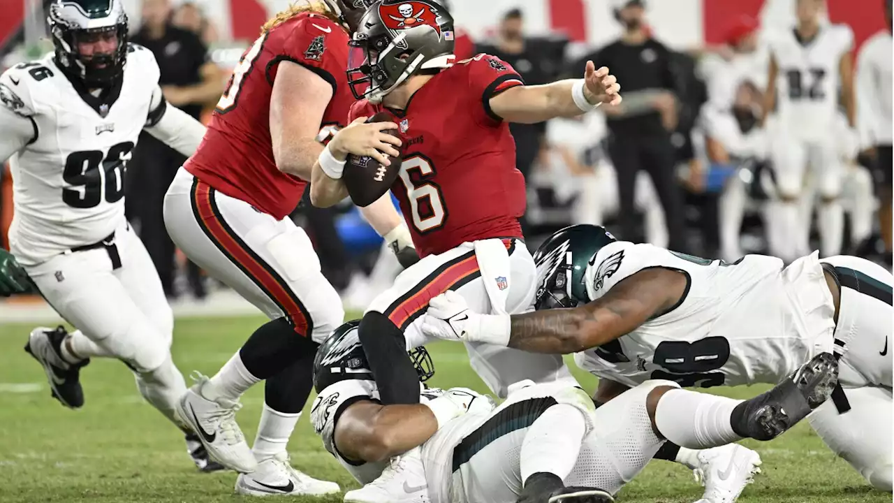 Eagles' defense continues to shut down running games and force turnovers in 3-0 start