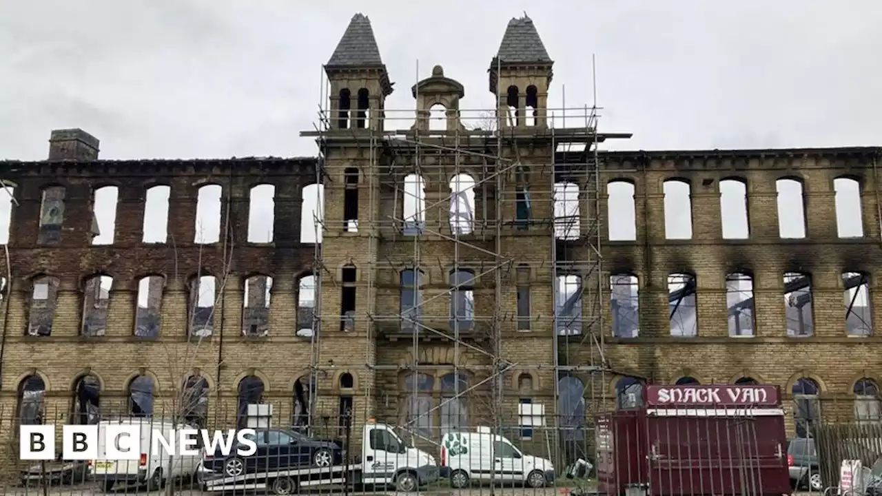 Keighley fire: Blaze at Peaky Blinders mill under investigation