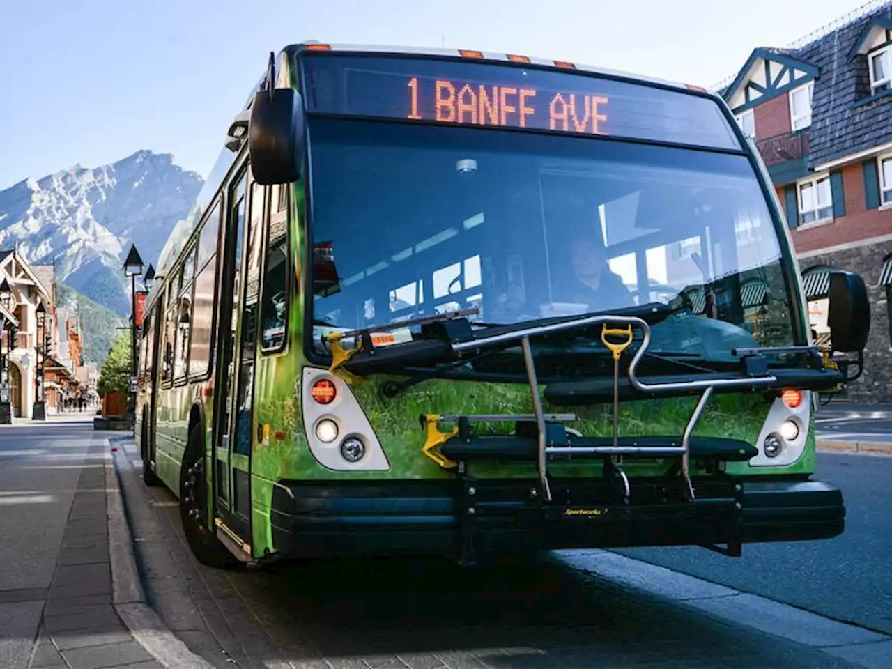 Low-income transit passes expanded to six more Alberta municipalities