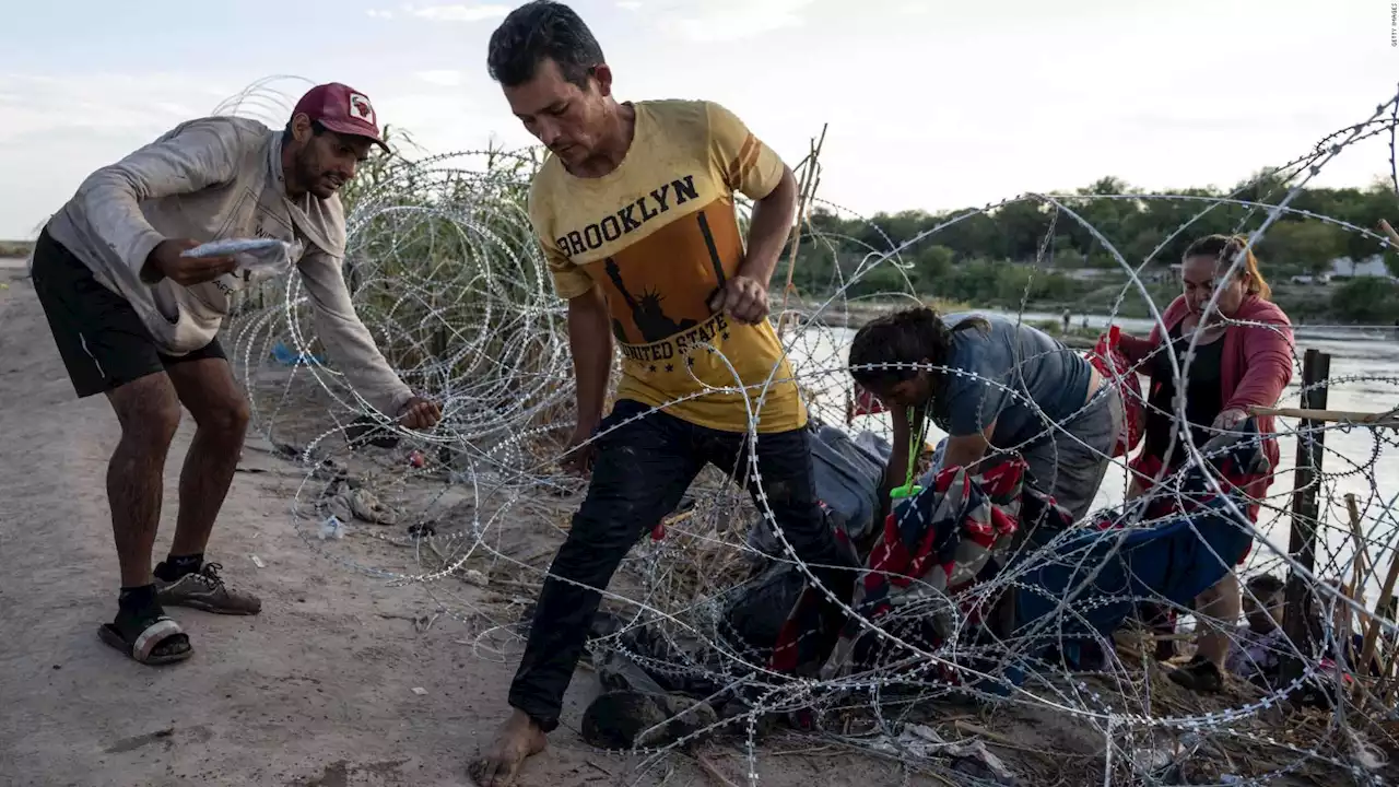 La ciudad texana de El Paso se prepara para la llegada de más migrantes | Video