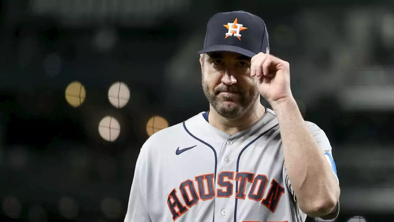 Vintage Verlander helps Astros pad wild card lead