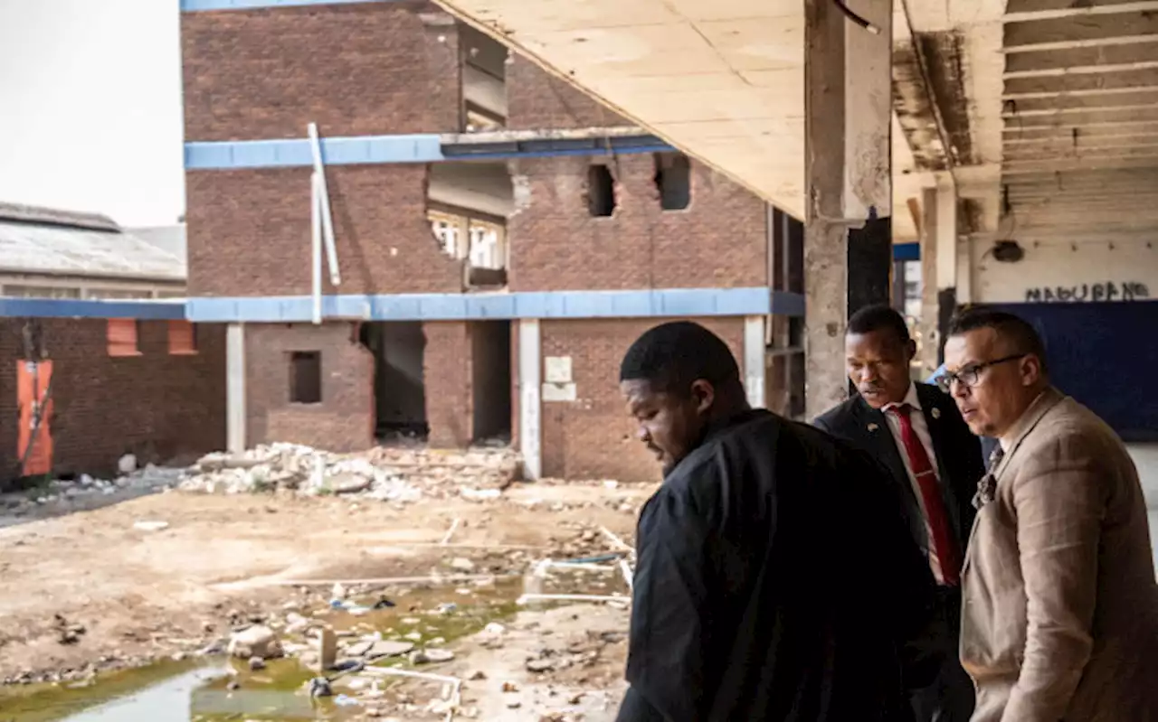 Crime Intelligence providing data on syndicates behind hijacked buildings