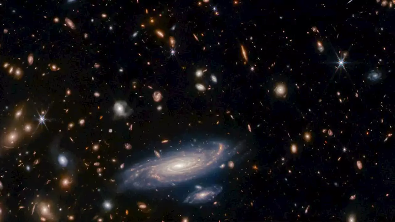 Webb suggests ancient galaxies were metal-poor and full of gas