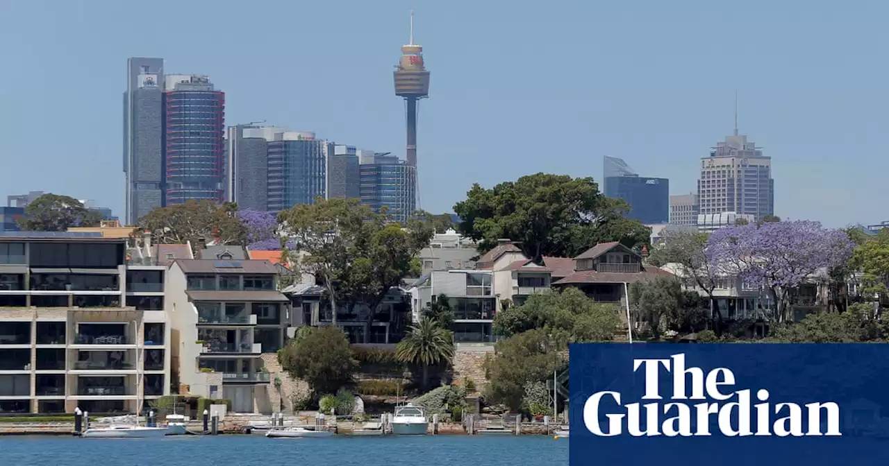 Australia’s wealthiest 20% worth 90 times the country’s poorest, new report reveals