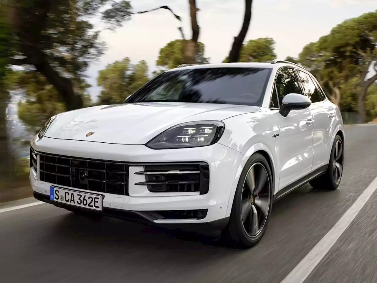 Porsche Cayenne S E-Hybrid, la nuova versione da 519 CV