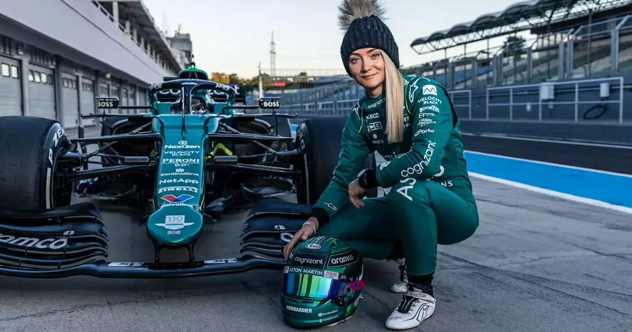 Jessica Hawkins becomes first female Formula One test driver in five years