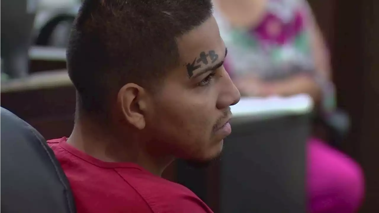 Man suspected of shooting two SAPD officers in court Monday