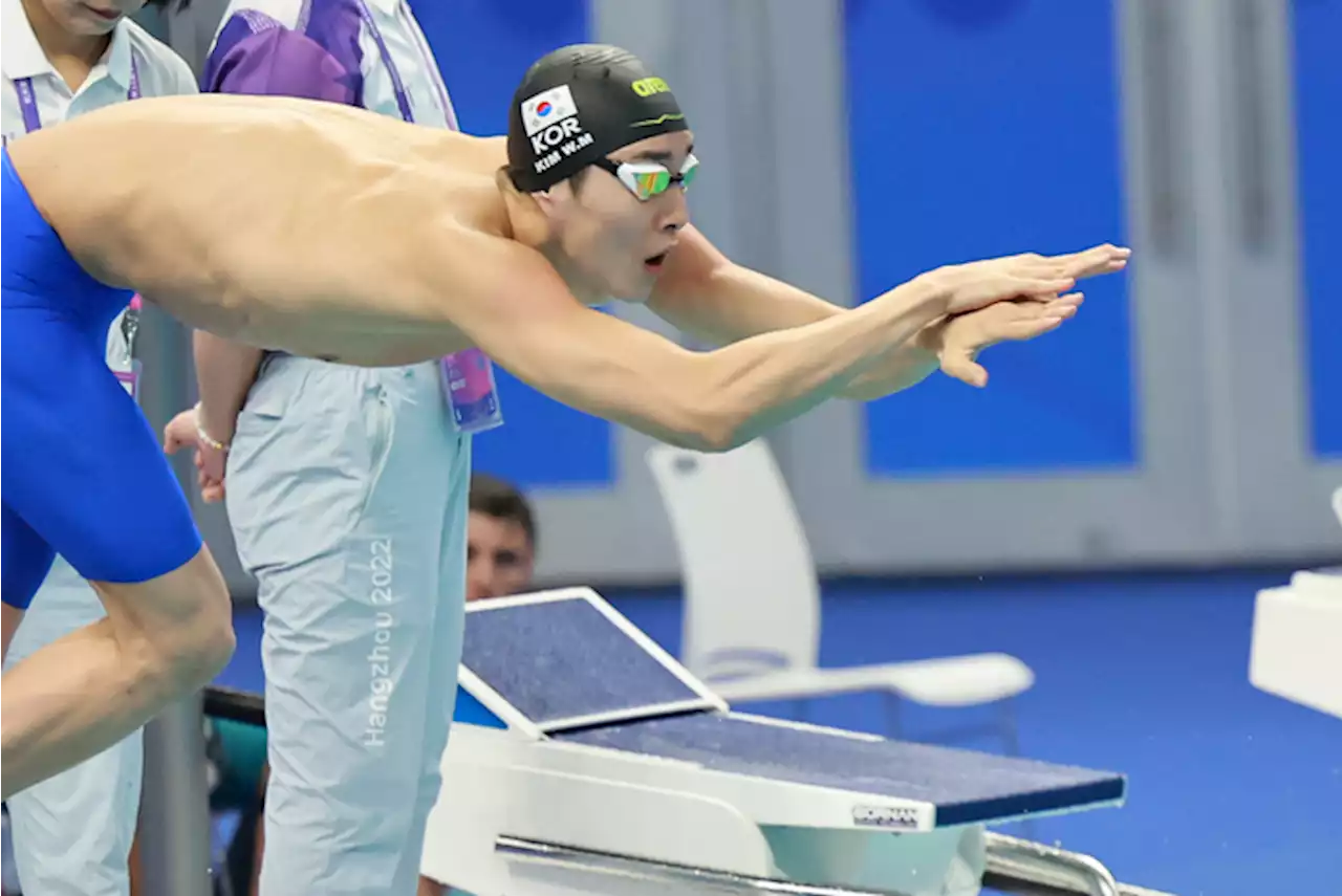 [항저우AG] 김우민, 남자 자유형 1500m서 은메달···이은지는 여자 배영 200m서 동메달