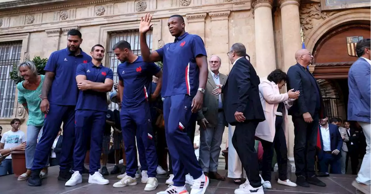 Aix-en-Provence : Le XV de France soulève la foule en plein centre-ville