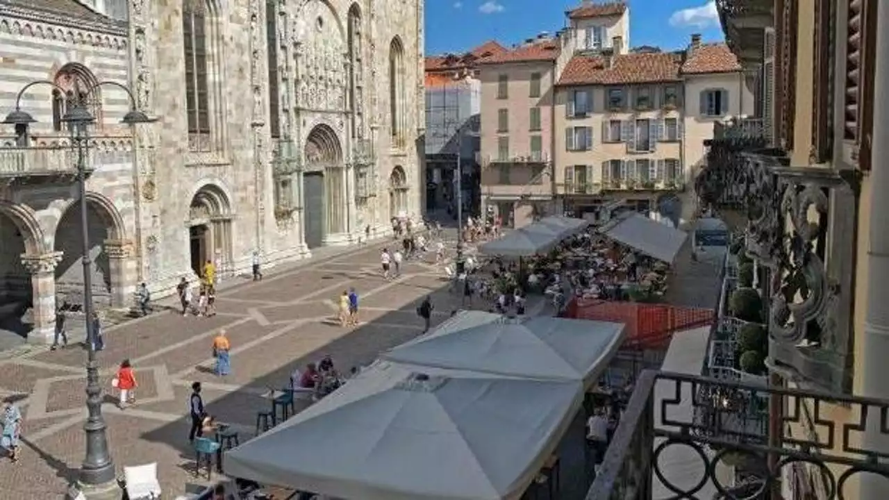 Como, clochard francese di 78 anni muore carbonizzato vicino a piazza Duomo