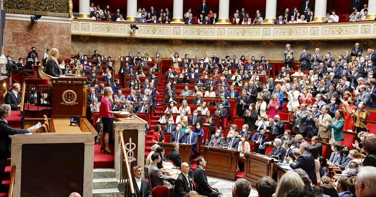 Le bureau de l’Assemblée nationale reconduit après une réunion entre les présidents de groupe