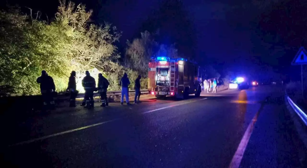 Incidente sulla Statale, 40enne muore carbonizzato nella sua auto