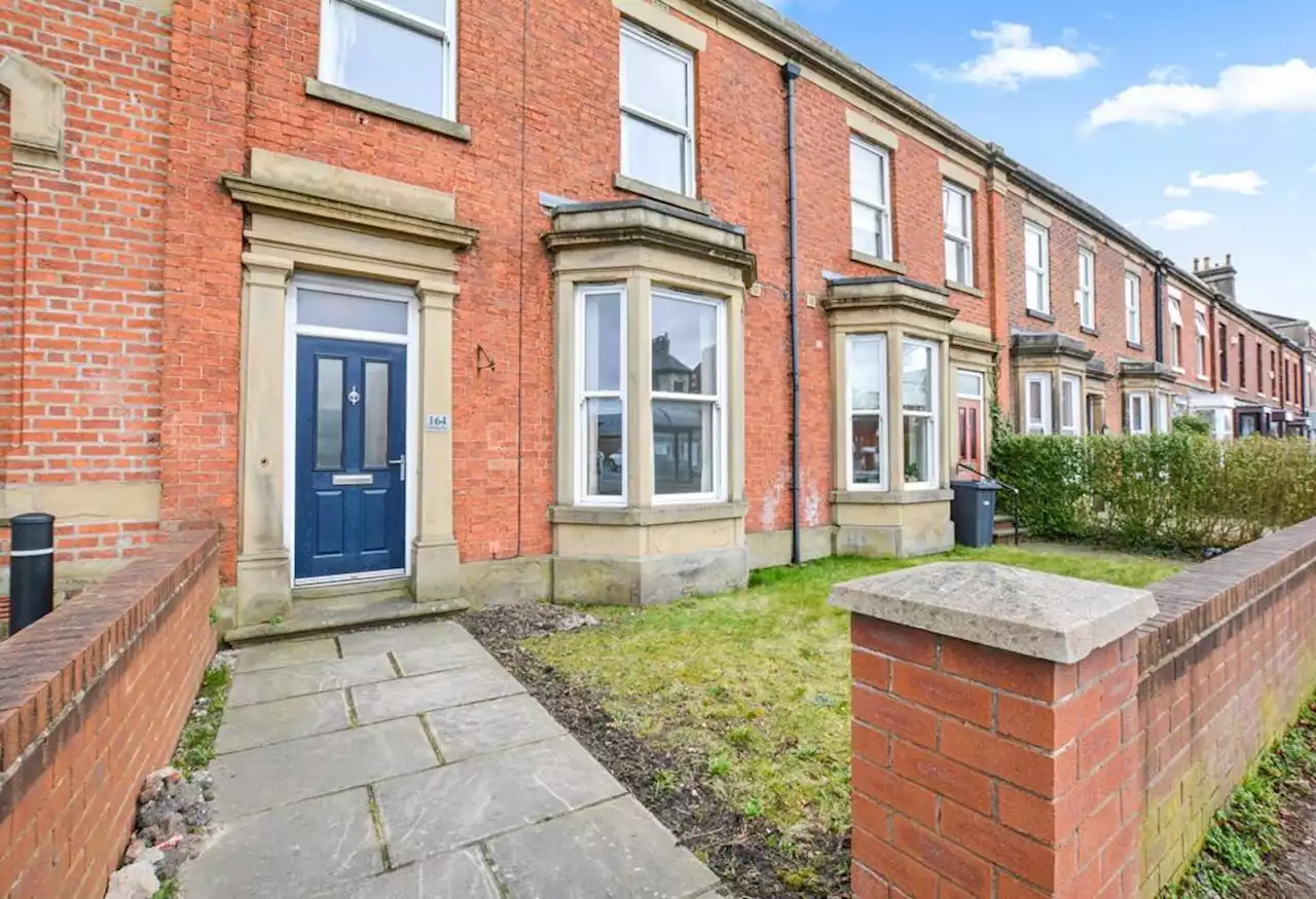 Bargain 2 bed central home with open plan design on the market for attractive price