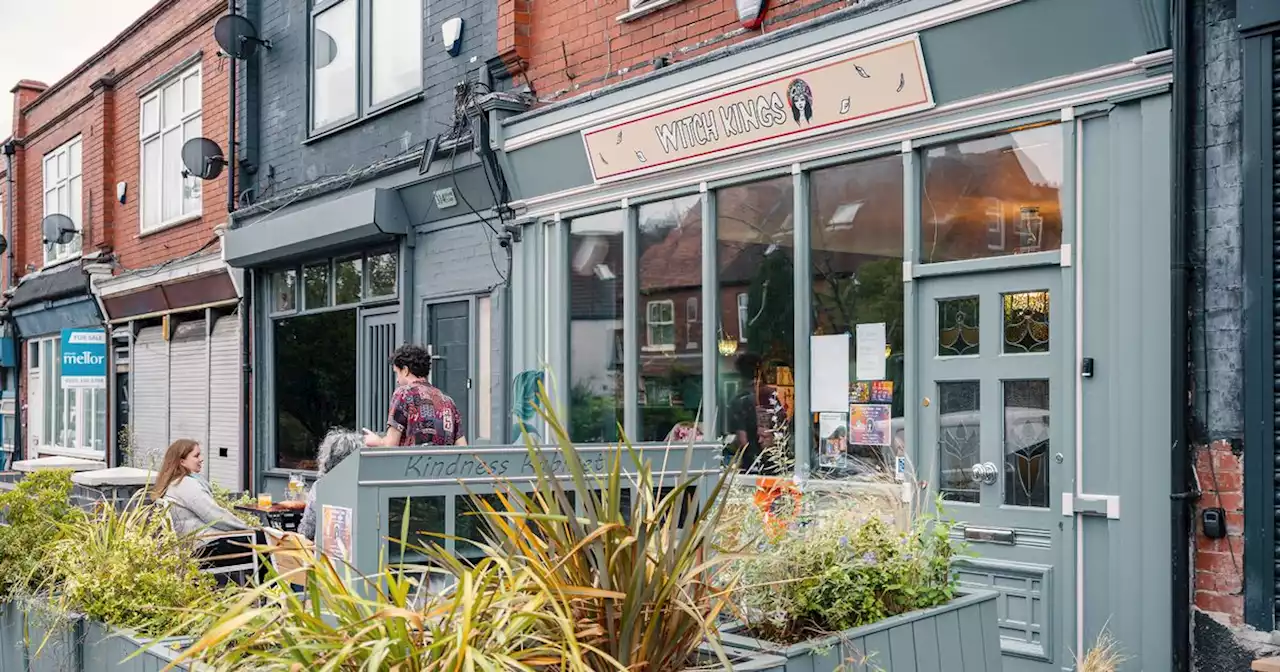 New bar that replaced 'nightmare' vegan restaurant now allowed to serve booze