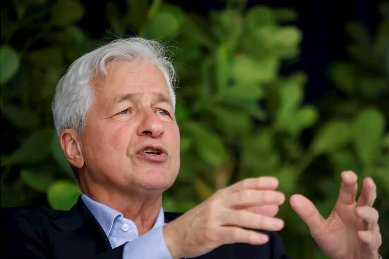 Dimon warns that the Fed could still raise interest rates sharply from here