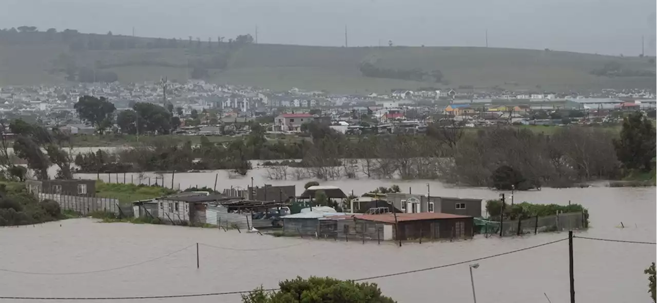 Cape of storms: Hill-Lewis signs declaration to assist communities affected by floods