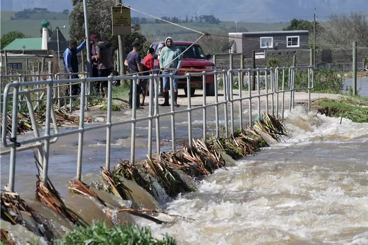 Cape storm: Thousands left without power as severe weather lashes province