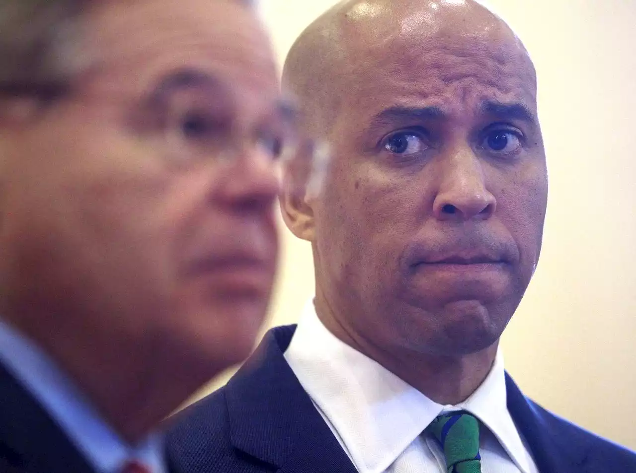 Booker breaks silence, calls on Sen. Menendez to resign after indictment