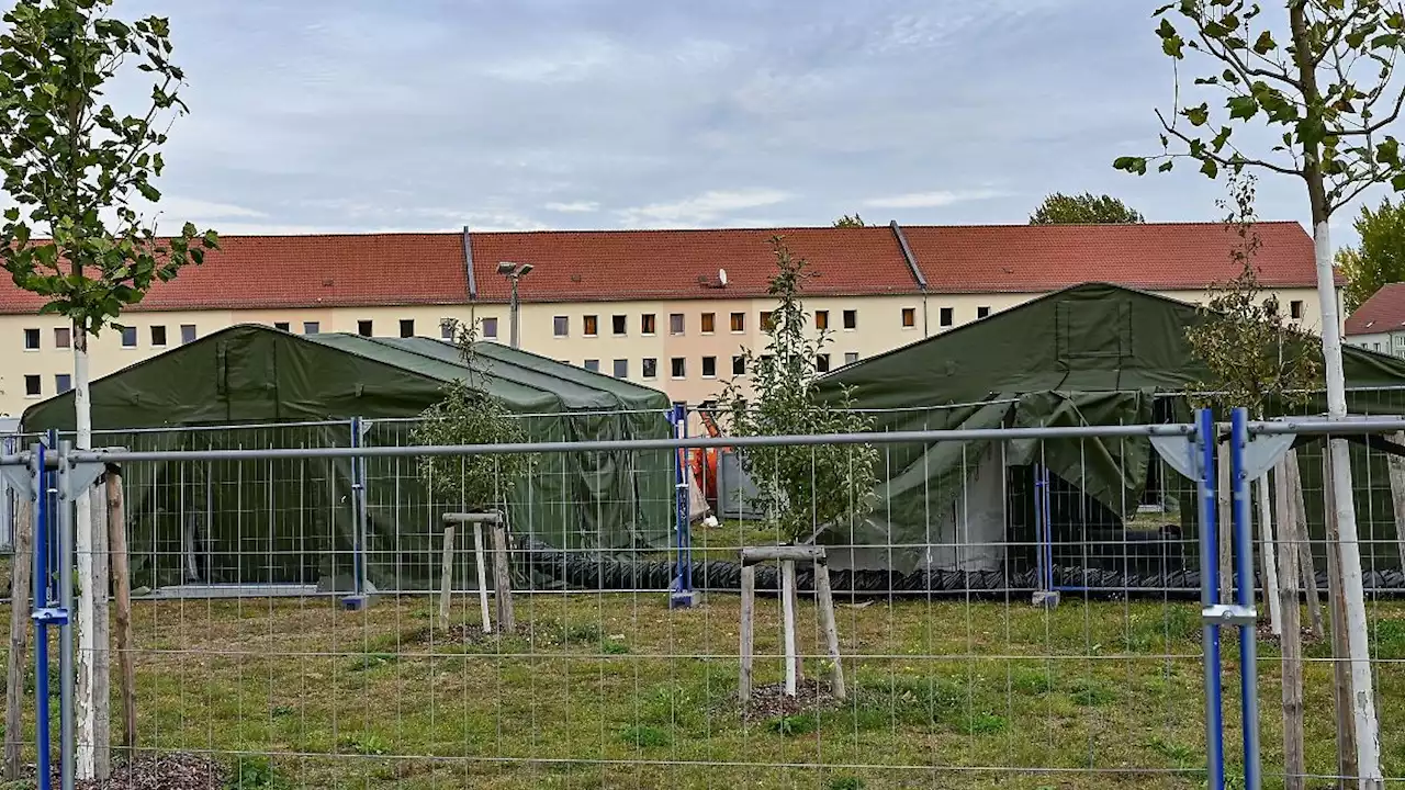 Migration: Belastungsgrenze für Landkreise überschritten