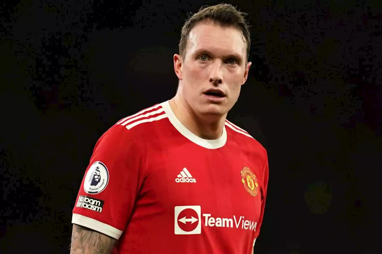 – Ex-Man Utd defender Phil Jones sets sights on coaching