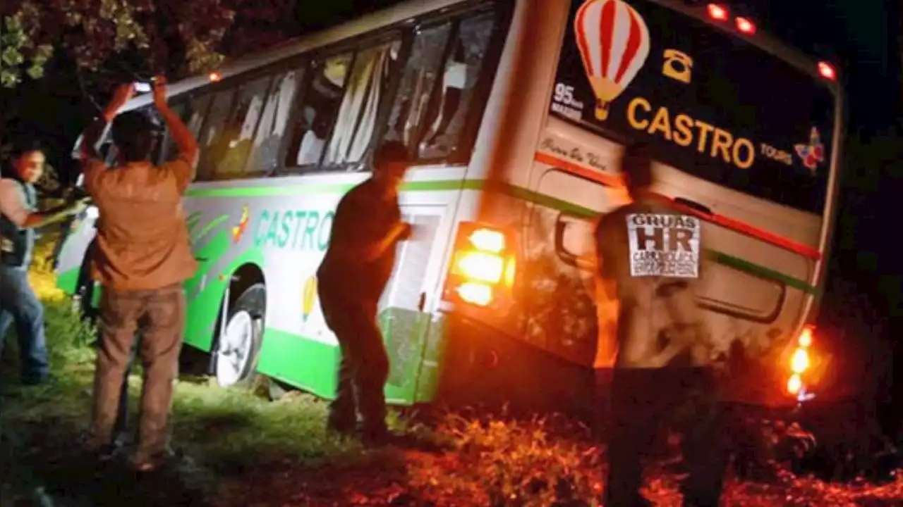 La noche de Iguala: Cien balazos en 10 minutos contra el autobús de Los Avispones