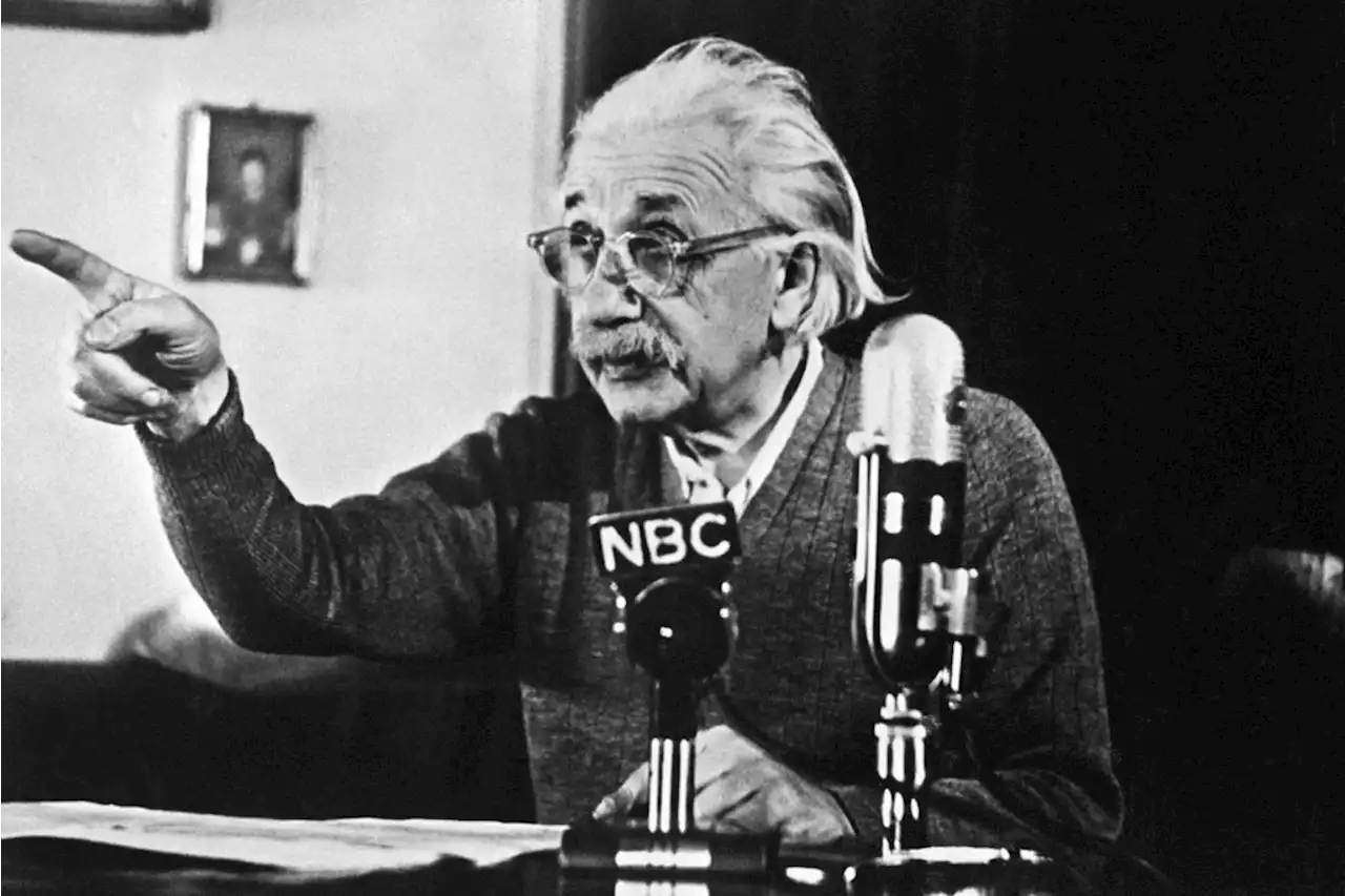 Lorànt Deutsch : comment Albert Einstein est devenu une star des sciences ?