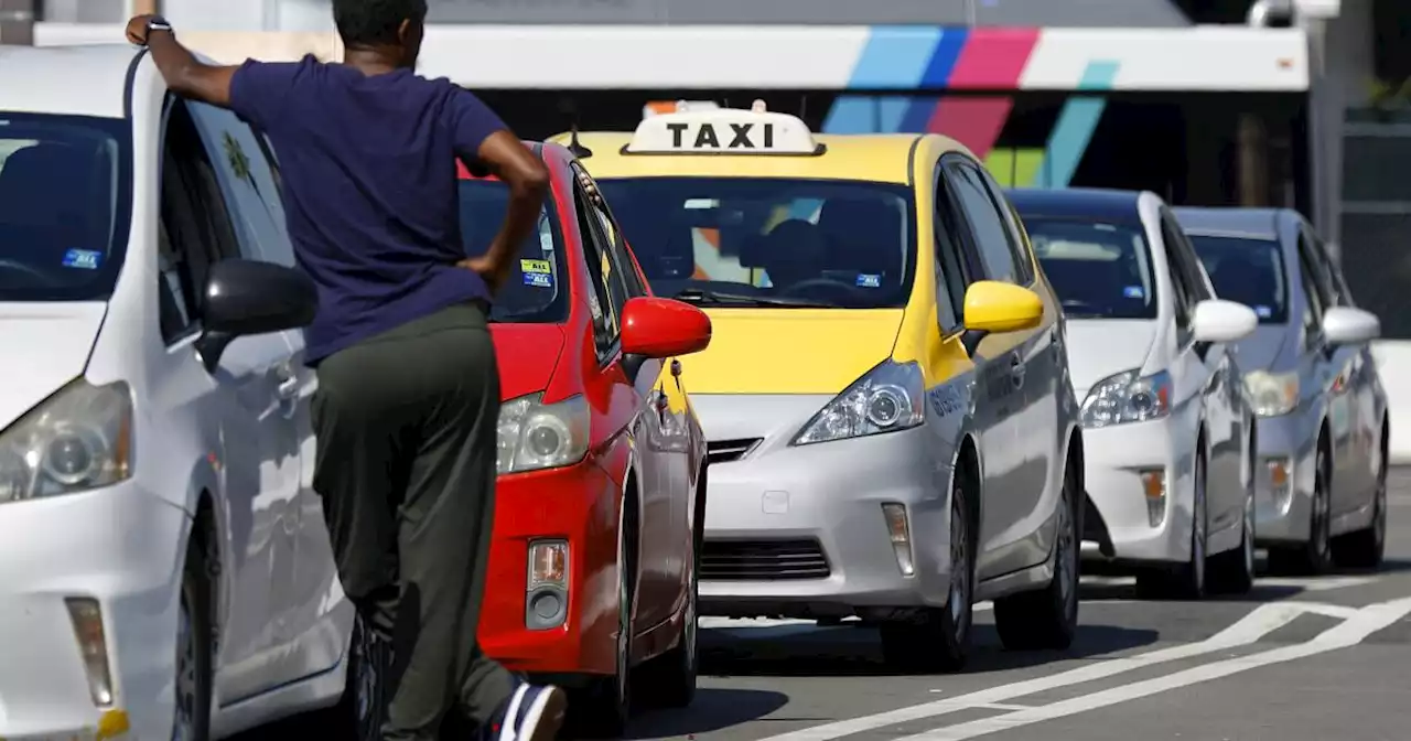 Llama a un Uber en San Diego y puede que te den un taxi