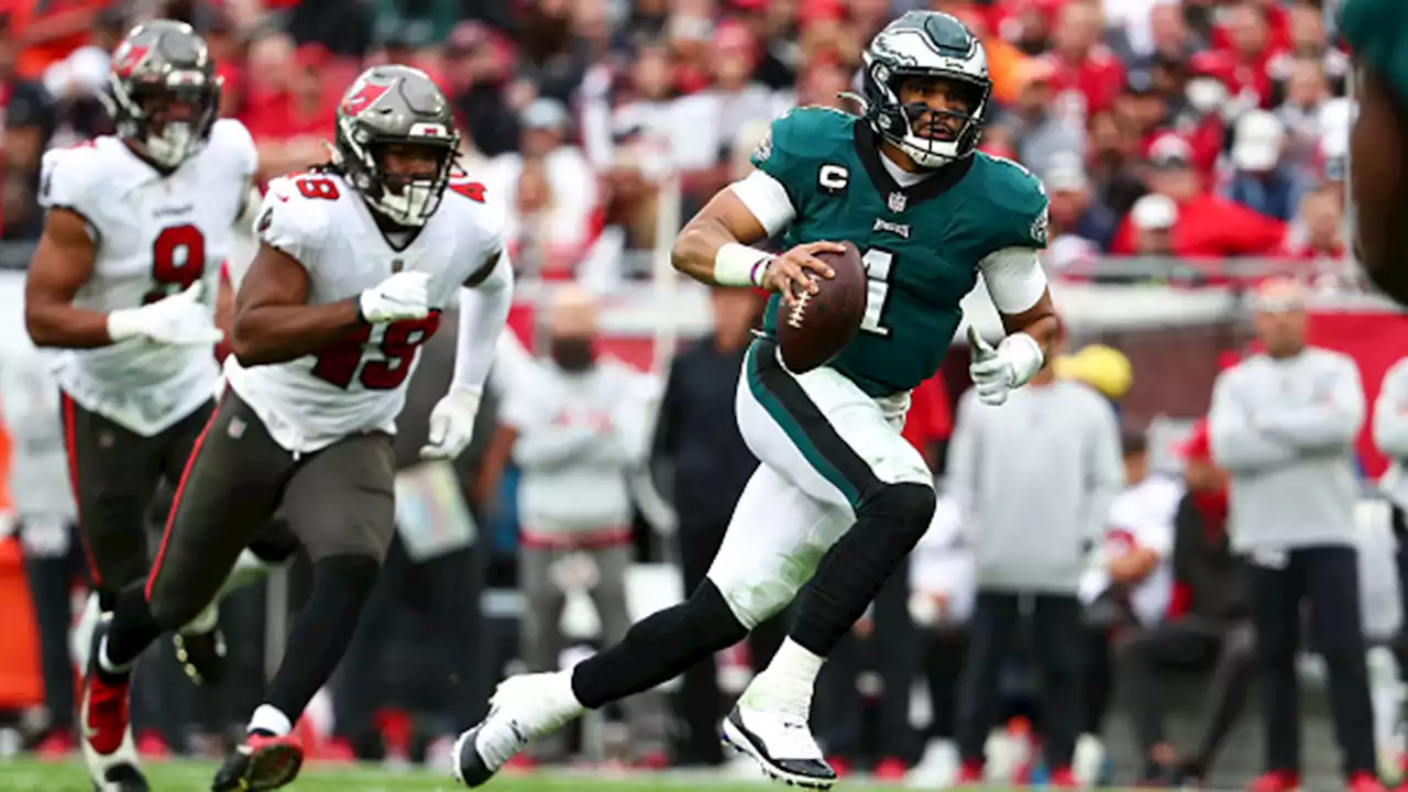 Eagles, Buccaneers put unbeaten records on the line tonight in Tampa Bay