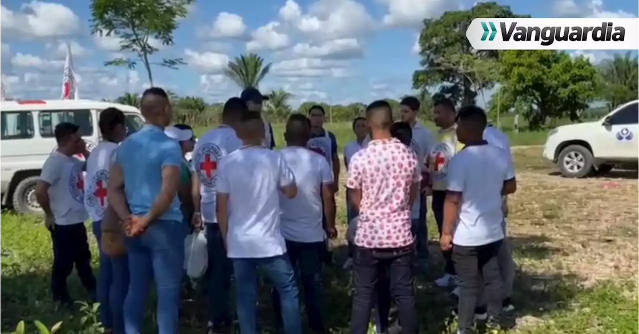 El Eln interceptó caravana humanitaria de la Cruz Roja y la Defensoría del Pueblo que llevaba liberados