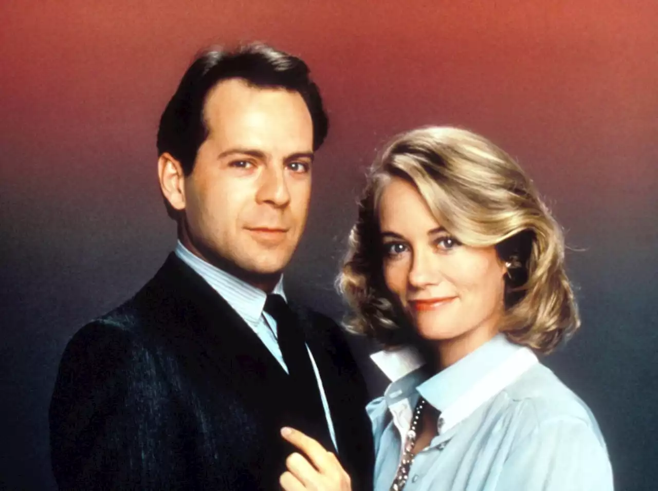 ‘Moonlighting,’ Starring Bruce Willis and Cybill Shepherd, to Make Streaming Debut on Hulu (TV News Roundup)