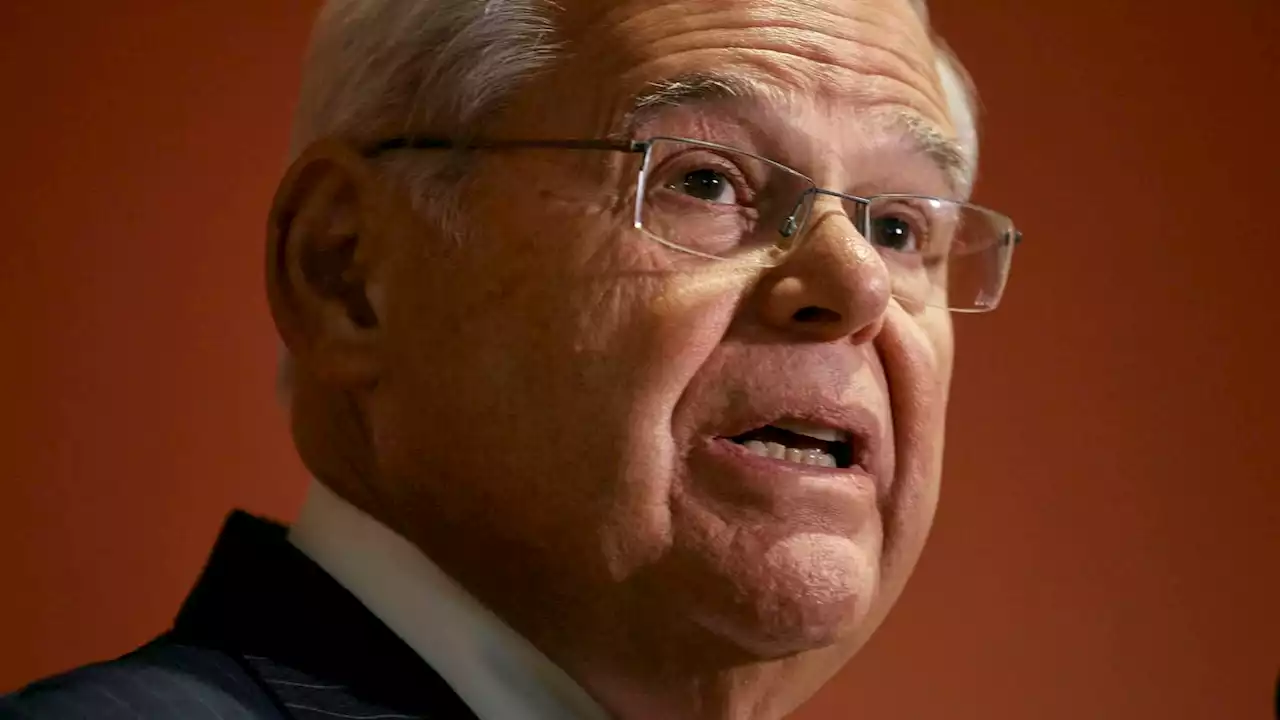 Sen. Booker says fellow New Jersey Democrat Menendez should resign over 'shocking' bribe allegations