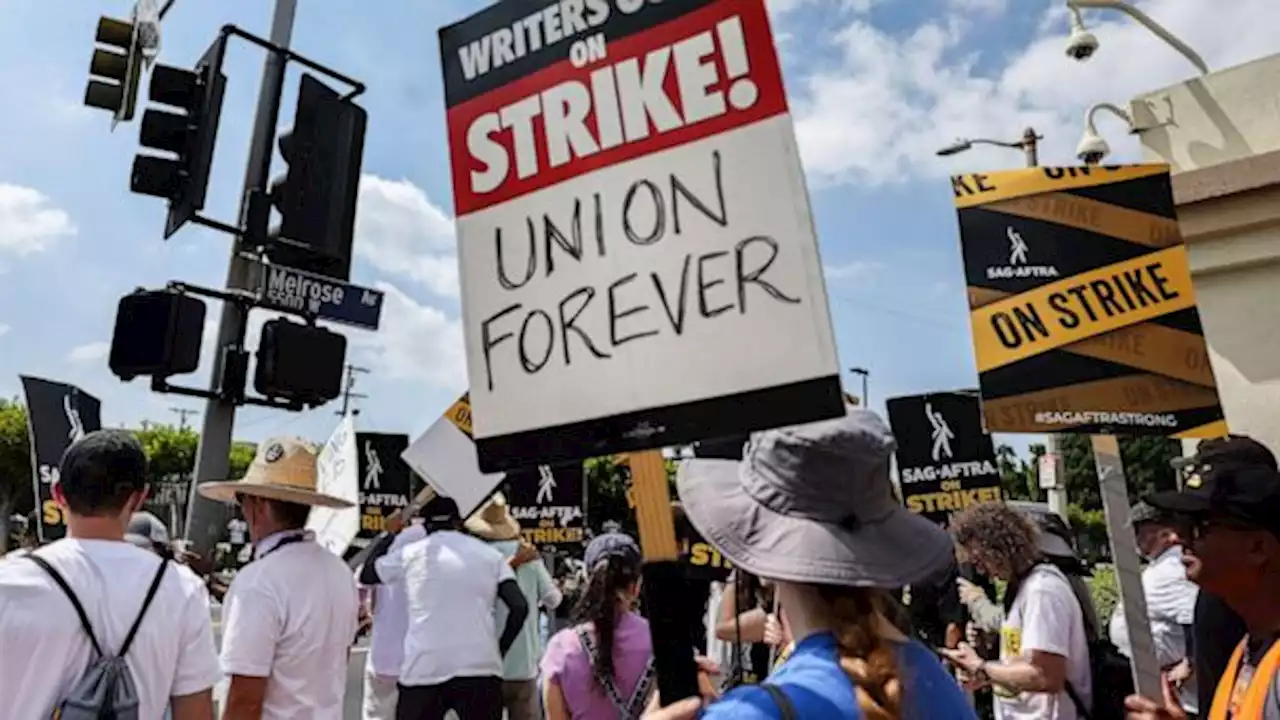 WGA strike to end Wednesday, members authorized to return to work