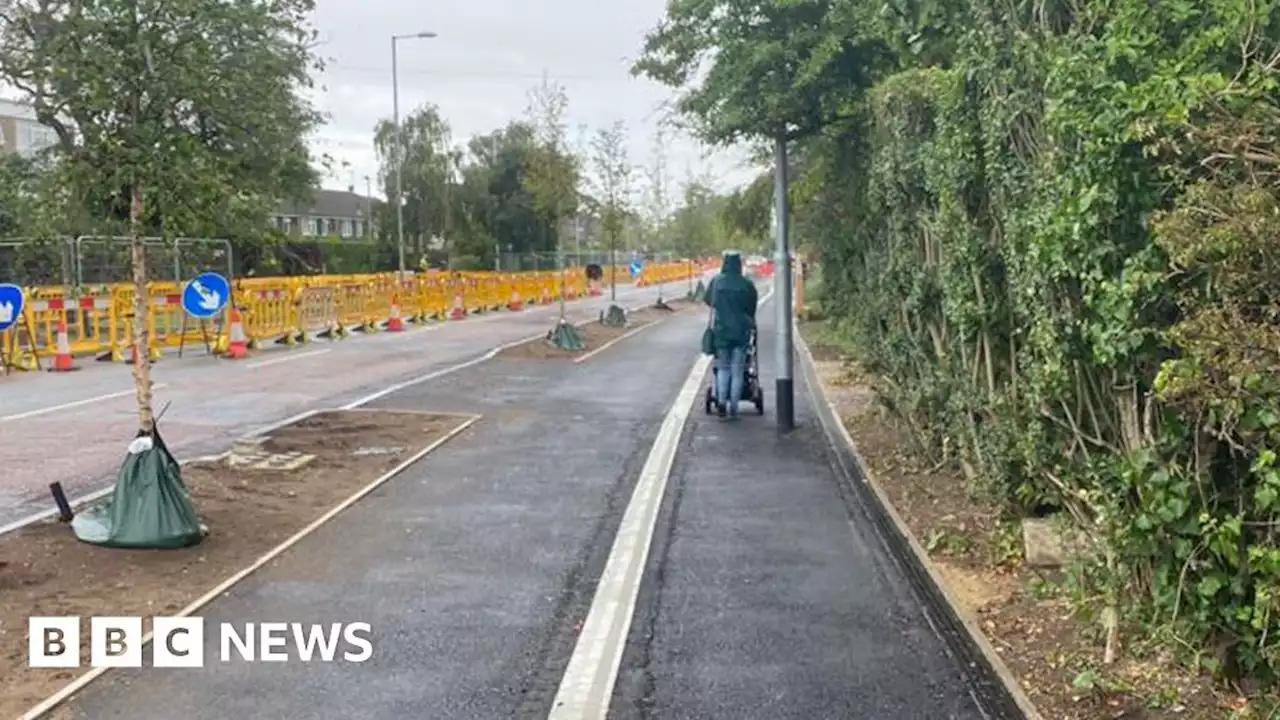 Cambridge's £24m Milton Road pathway too narrow