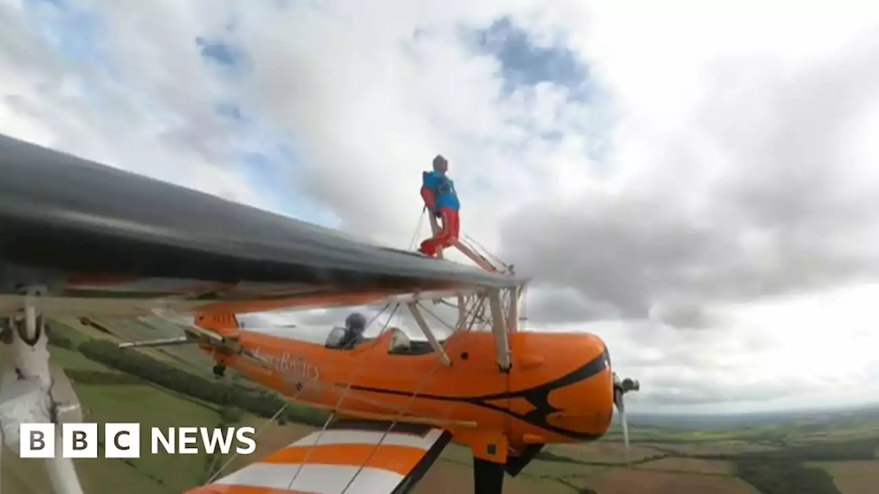 Malvern woman, 86, wing walks in memory of daughter