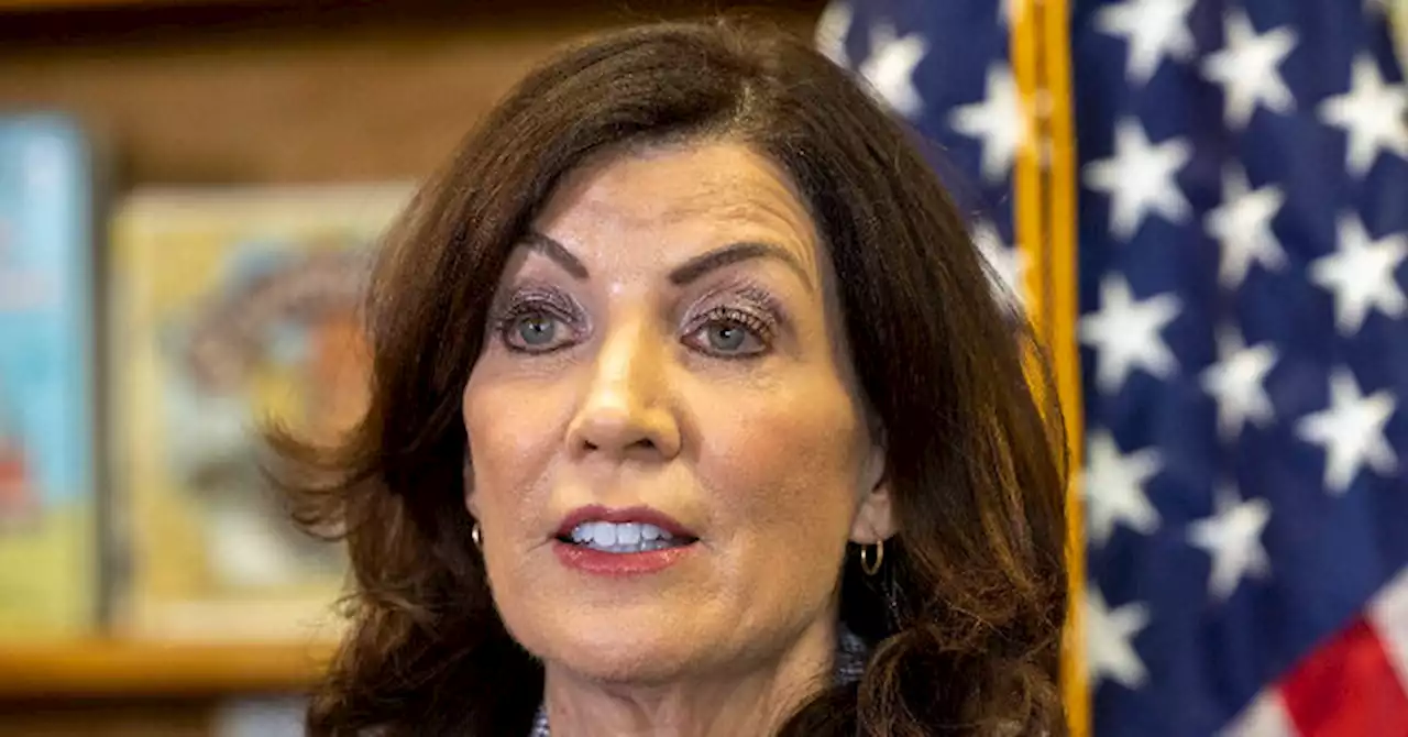 Kathy Hochul Assigns Nat'l Guard Members to Fast-Track Illegals to Work Permits