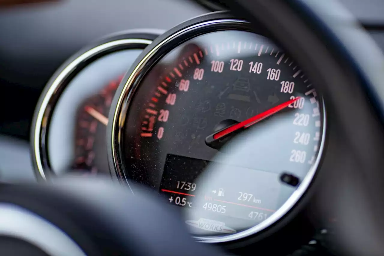 Bezirksgericht Baden: Raser mit 208 km/h geblitzt