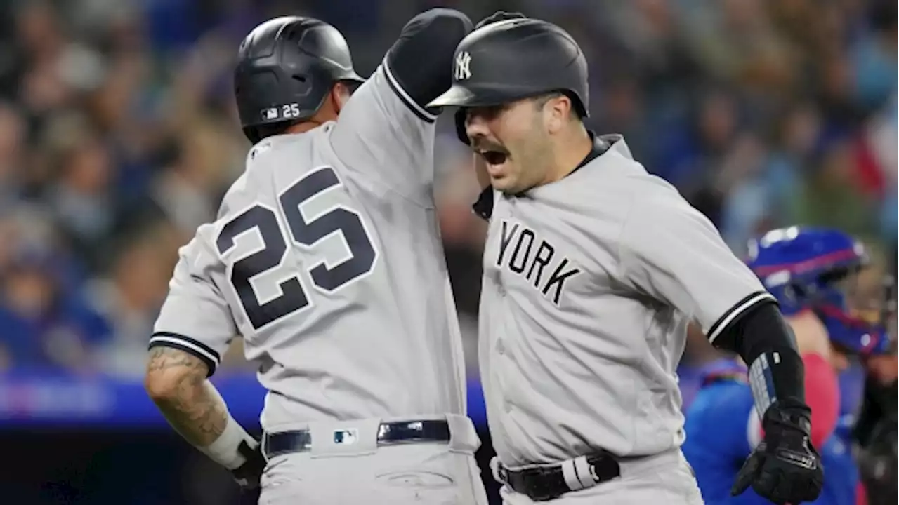 Wells hits two-run homer in ninth inning to lead Yankees over Blue Jays 2-0