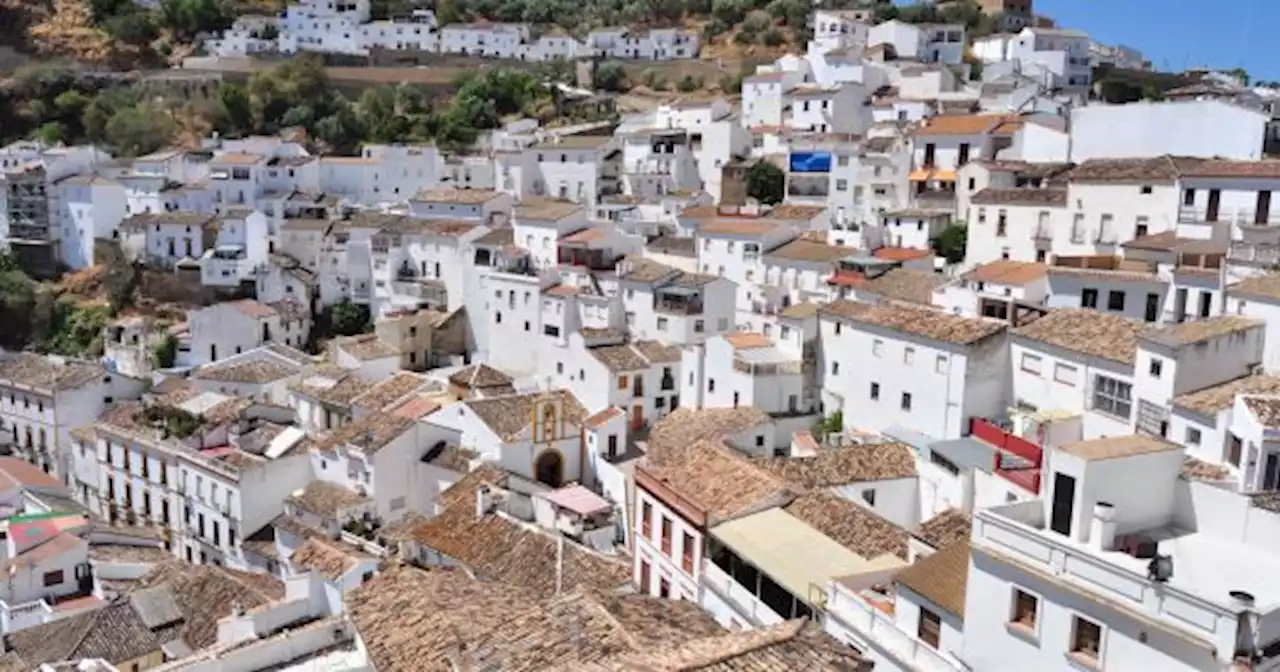 Viaje a Setenil de las Bodegas, el pintoresco pueblito andaluz con casas incrustadas en las rocas