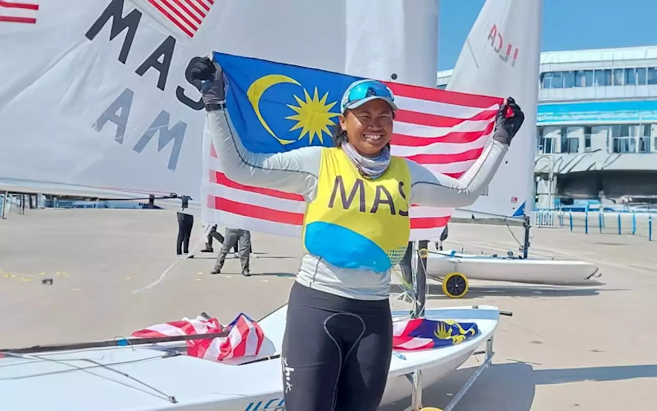 Nur Shazrin sumbang pingat emas pertama negara di Sukan Asia