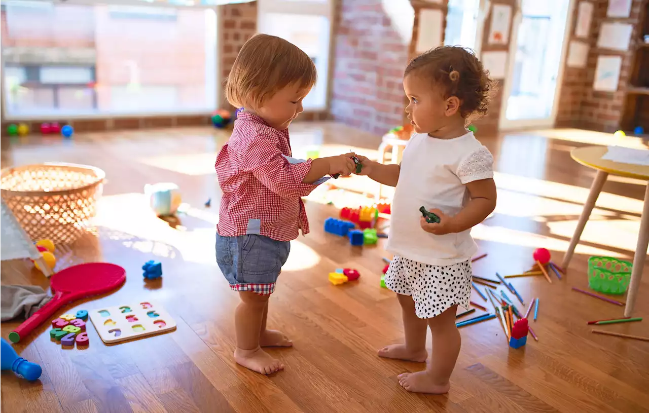 Früher Kita-Start: Fördert oder schadet er Kindern?