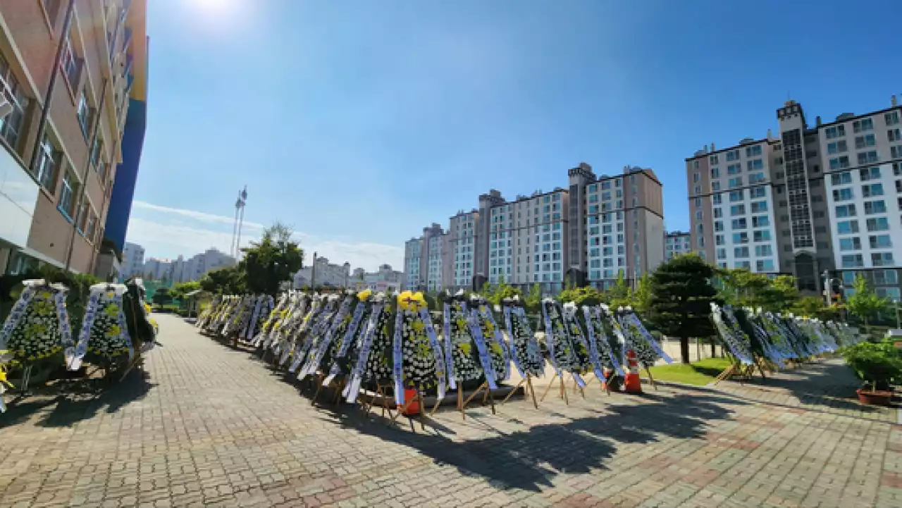 학부모, 사흘간 5차례 연속 민원...악성민원에 숨진 '대전 교사' 진상 조사