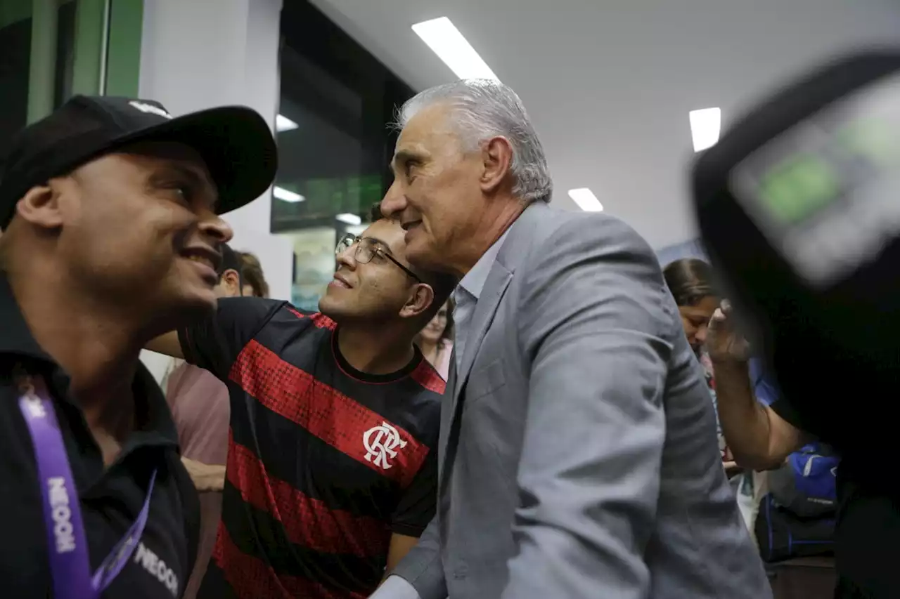 Sem auxiliar em comissão permanente, Flamengo quer Tite já contra o Bahia