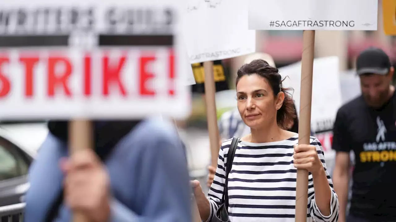 Writers strike officially over as board votes to approve new 3-year deal