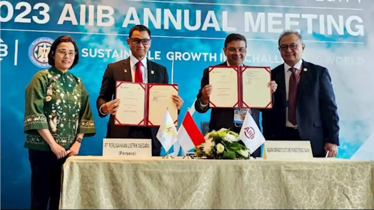 Di Sharm El-Sheikh, PLN Teken Kerja Sama Pendanaan Transisi Energi Bersama AIIB dan PT SMI