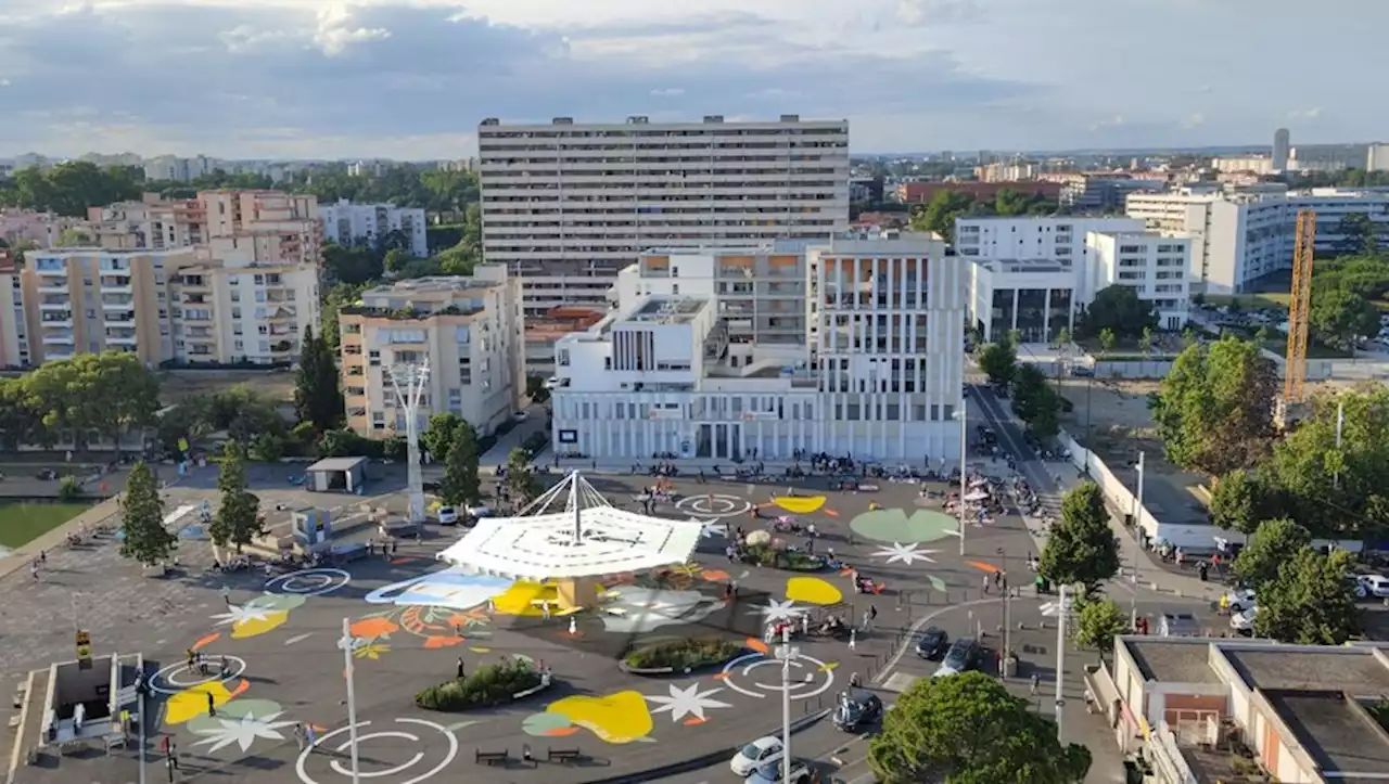 Première mondiale à Toulouse avec l'ombrière gonflable de Michelin testée dans un quartier