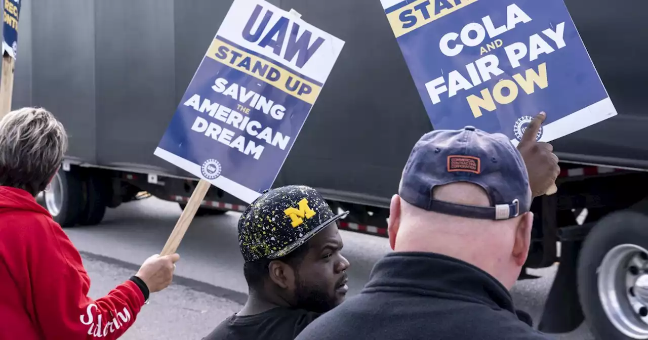 Solidarity Rally For Striking Stellantis Autoworkers Held In Ontario