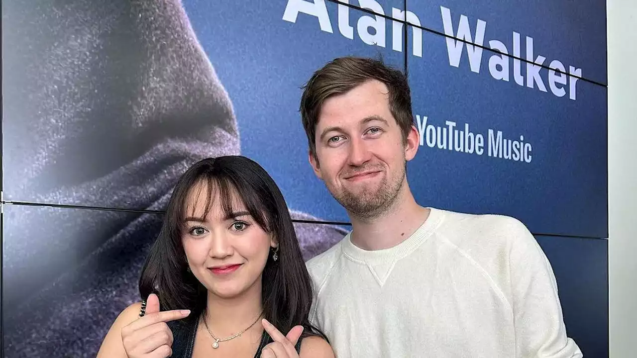 Ketemu Happy Asmara, Alan Walker Antusias Ajak Bercanda Sambil Makan Rendang Padang